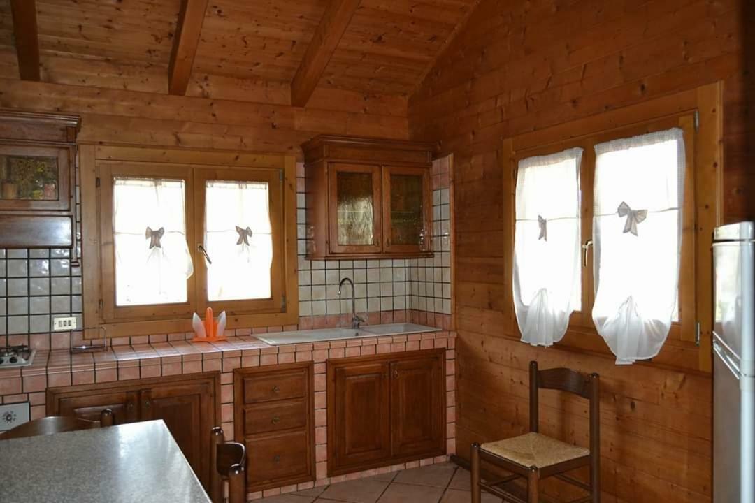 Chalet L Oasi Di Ambra 8 Posti Letto Con Uso Piscina Ардеа Екстер'єр фото