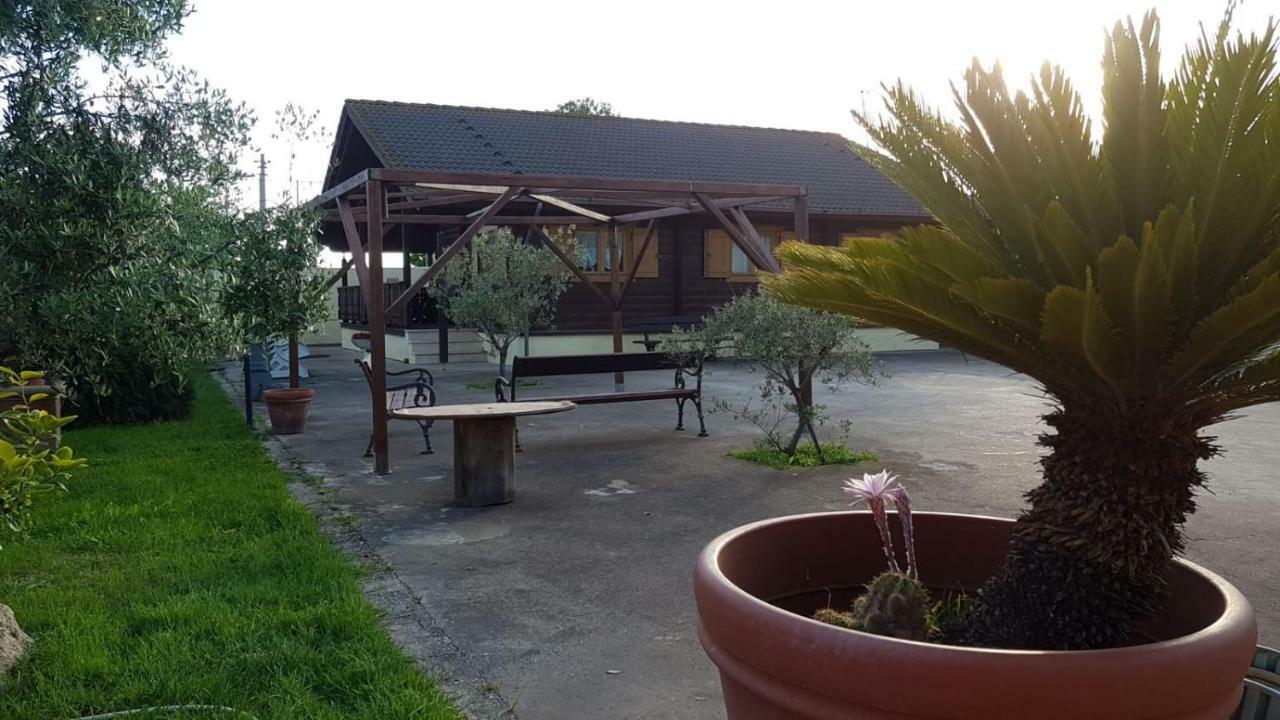 Chalet L Oasi Di Ambra 8 Posti Letto Con Uso Piscina Ардеа Екстер'єр фото