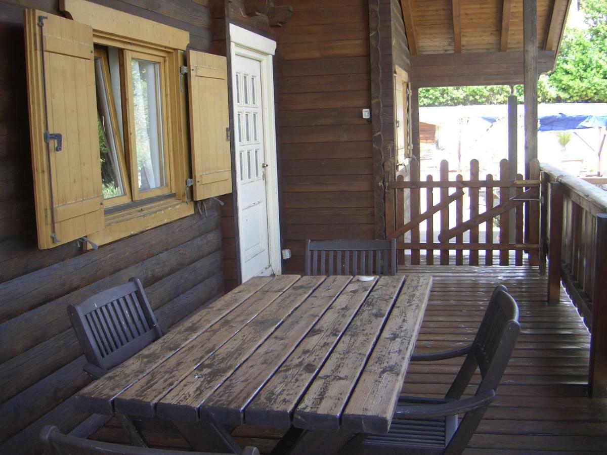 Chalet L Oasi Di Ambra 8 Posti Letto Con Uso Piscina Ардеа Екстер'єр фото