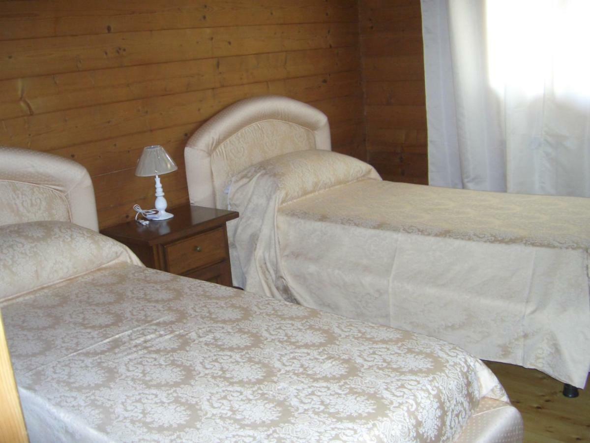 Chalet L Oasi Di Ambra 8 Posti Letto Con Uso Piscina Ардеа Екстер'єр фото