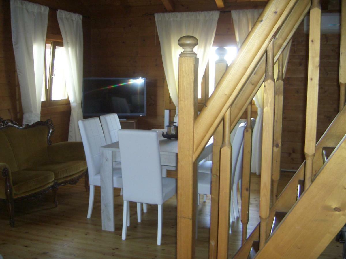 Chalet L Oasi Di Ambra 8 Posti Letto Con Uso Piscina Ардеа Екстер'єр фото