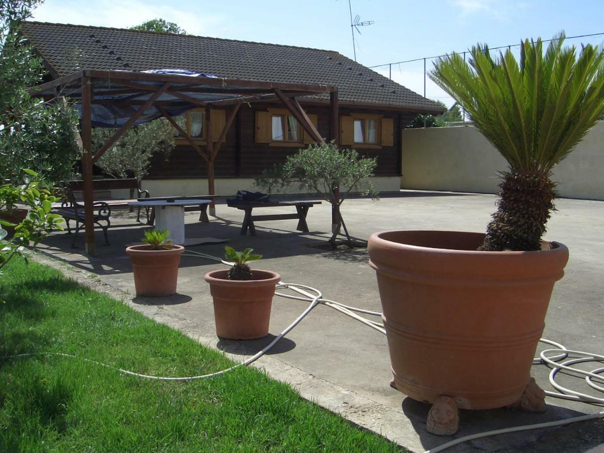Chalet L Oasi Di Ambra 8 Posti Letto Con Uso Piscina Ардеа Екстер'єр фото